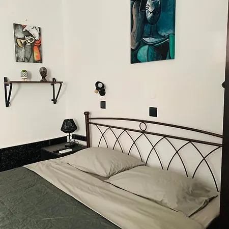Casa Di Angelo פסאלידי
