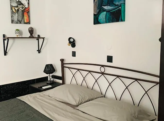 Casa Di Angelo פסאלידי